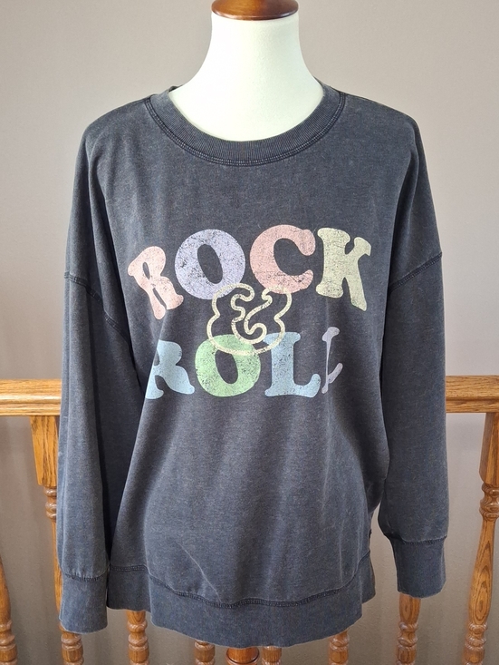 Maurices Tops - Maurices Charcoal Gray Crewneck Sweatshirt